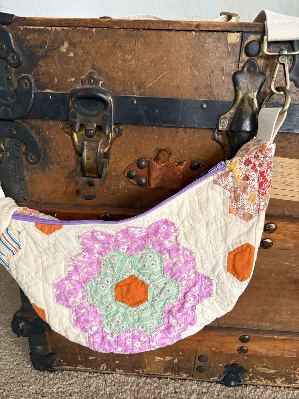 Vintage Handmade Crossbody Grandma pattern, cottage core